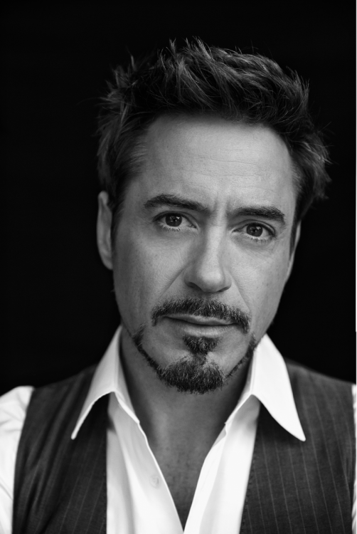 robertdowneyjr_cahalloffameinductee.png